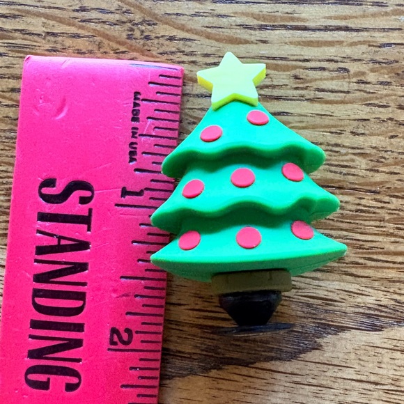 Jibbitz UInisex Crocs accessory! Christmas tree! - Picture 5 of 7